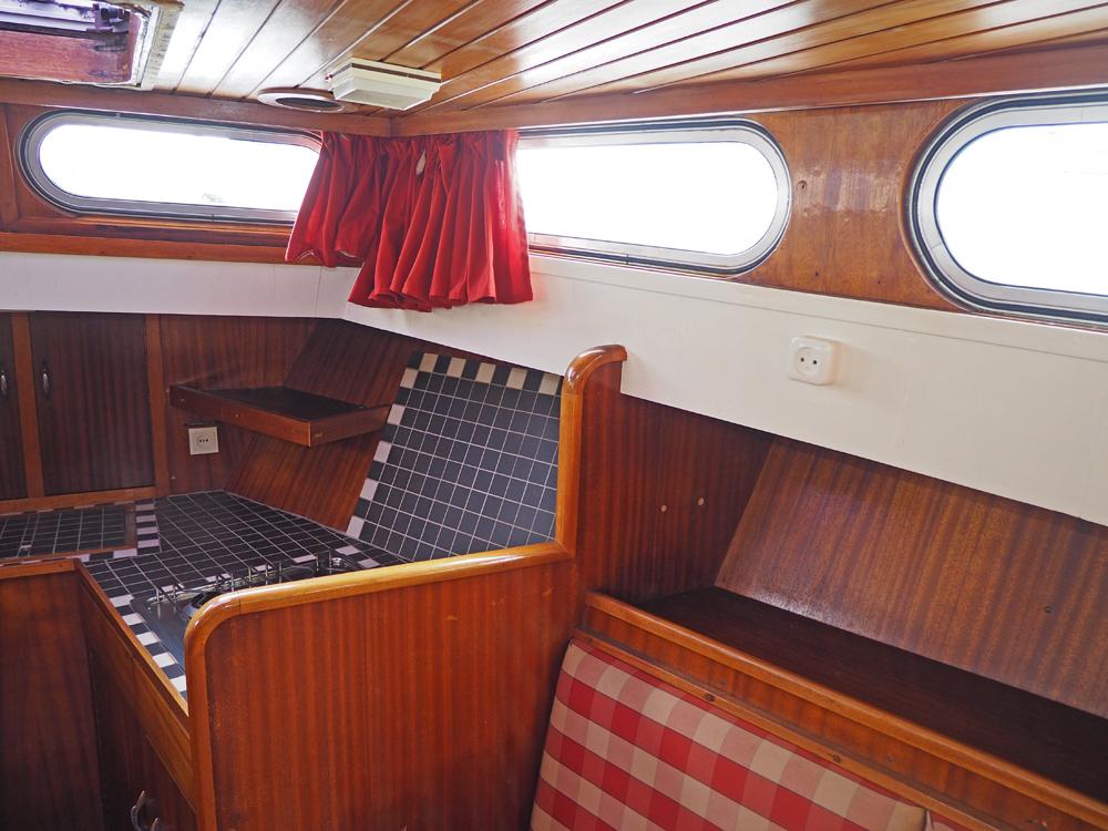 Fore ship, Accommodation